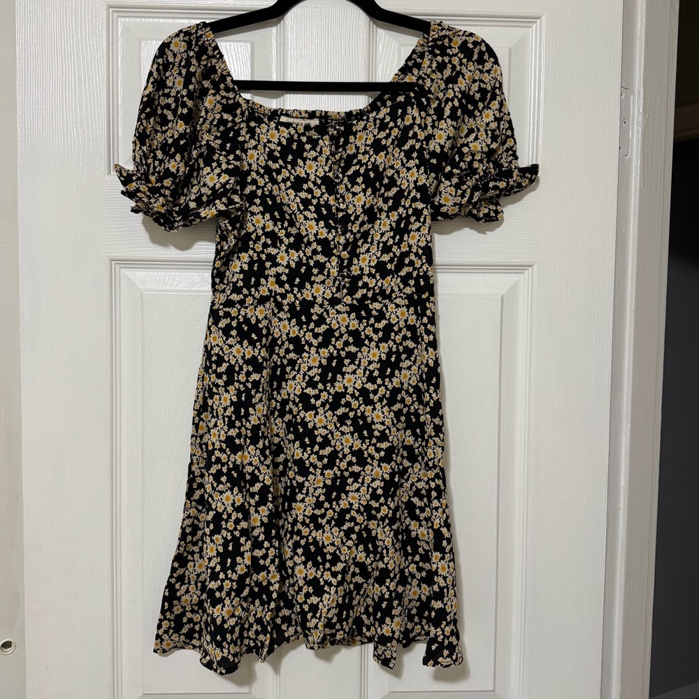 NWT Angie Girls Floral Dress Size XL